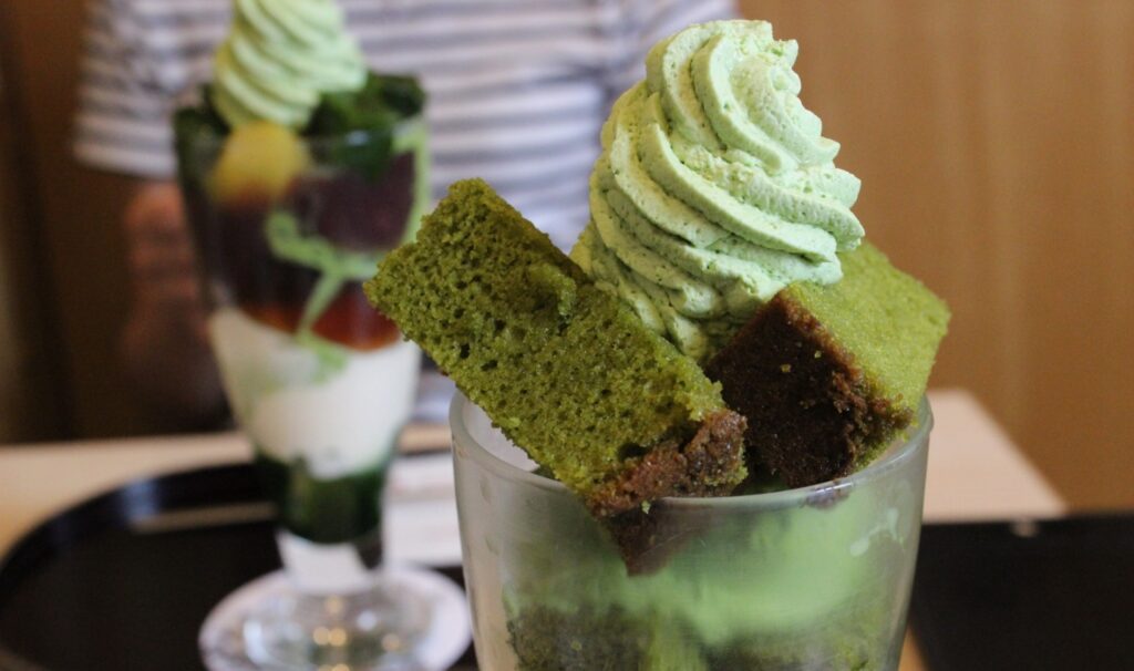 Menggoda Selera dengan Dessert Matcha Parfait Jepang